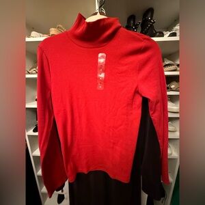 NWT Gap Size Medium Red Turtleneck Sweater